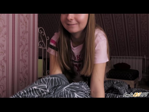 ❤️ U-Blondie Umunca Ngokujulile I-BFF yakhe futhi Uthola Ingquza Emlonyeni Wakhe ☑  ku-porn zu.filmexxx18.ru